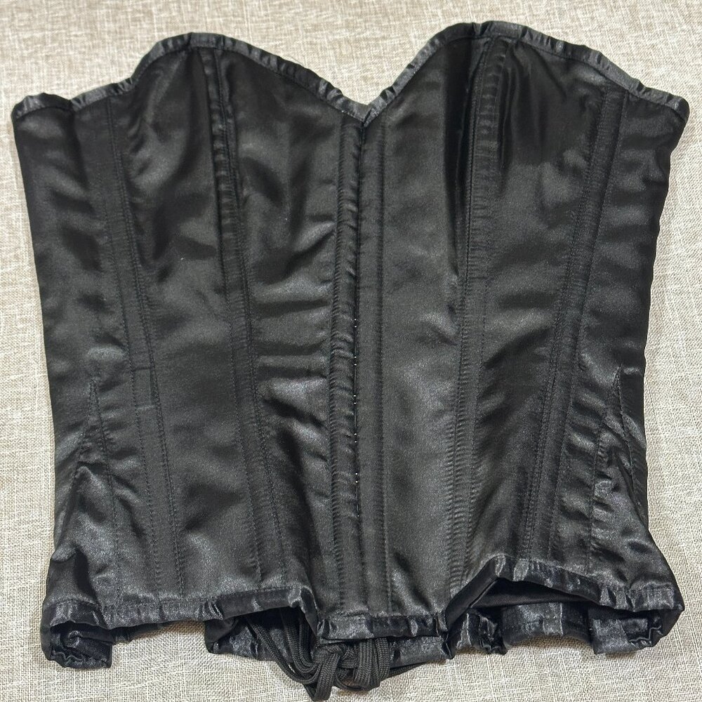 Vintage Goth | Silky Overbust | Hidden Double Hook-Eye Lace Up Corset | Size 28